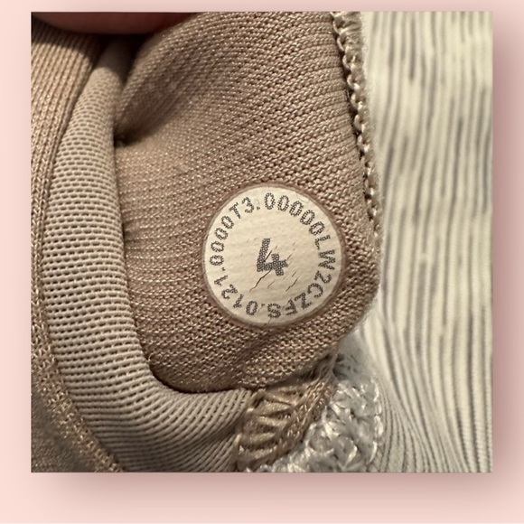 Lululemon Free To Be Elevated Bra Wee Are From Space Nimbus Battleship size 4 - Picture 4 of 6